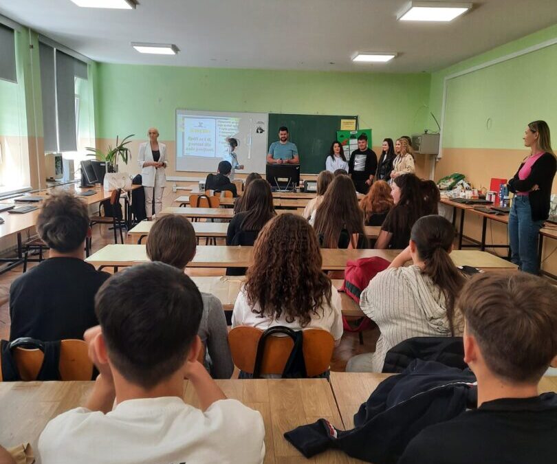 Posjet nastavnika i učenika Srednje škole Marka Marulića Slatina