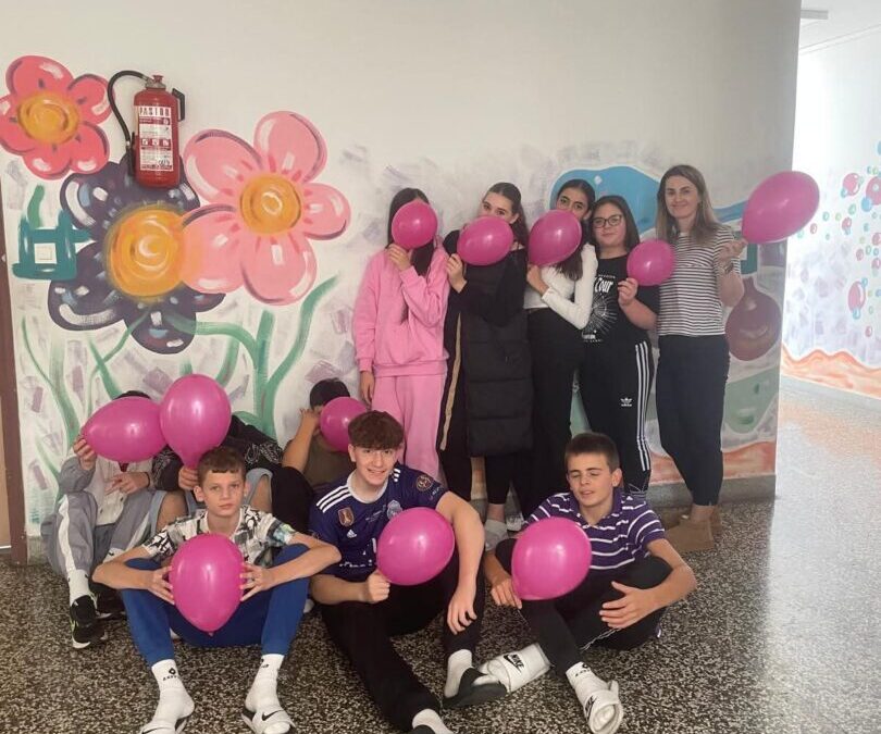 Mama, budi zdrava – Ružičasti listopad